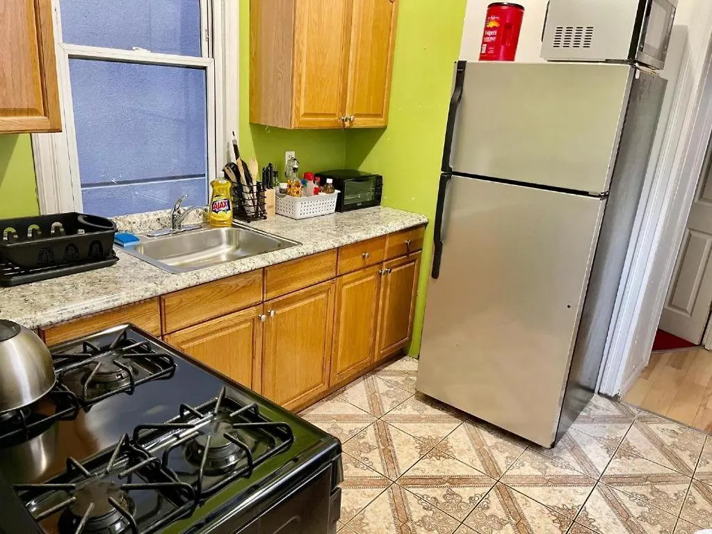 Location, Location To Manhattan, 3 Bedroom Cozy Apt In Lic New York